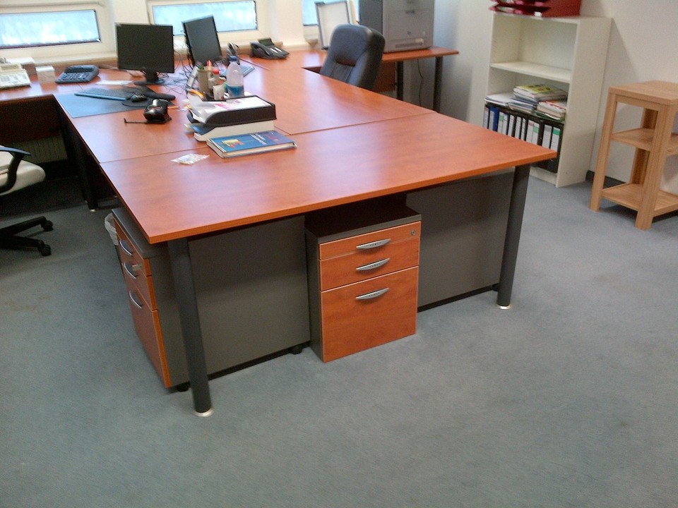 Hochwertige Büromöbel im Raum München · MARTIN & PARTNER