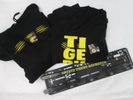 28-f55e-fan-set-4-tlg-neu-hoodie-gr-l-pullover-gr-l-pin-kennzeichenhalter-3682-1.jpg